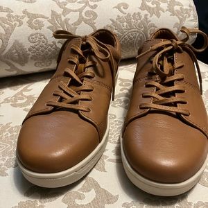 NWOT Clarks men’s shoes